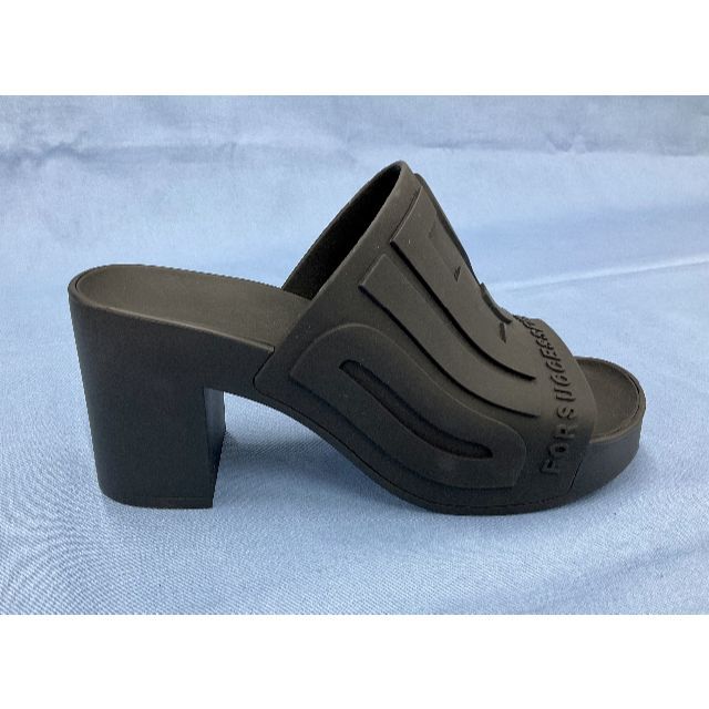 DIESEL(ディーゼル)のディーゼル　レディース　サンダル 0123　サイズ23.0cm　ブラック 新品 レディースの靴/シューズ(サンダル)の商品写真