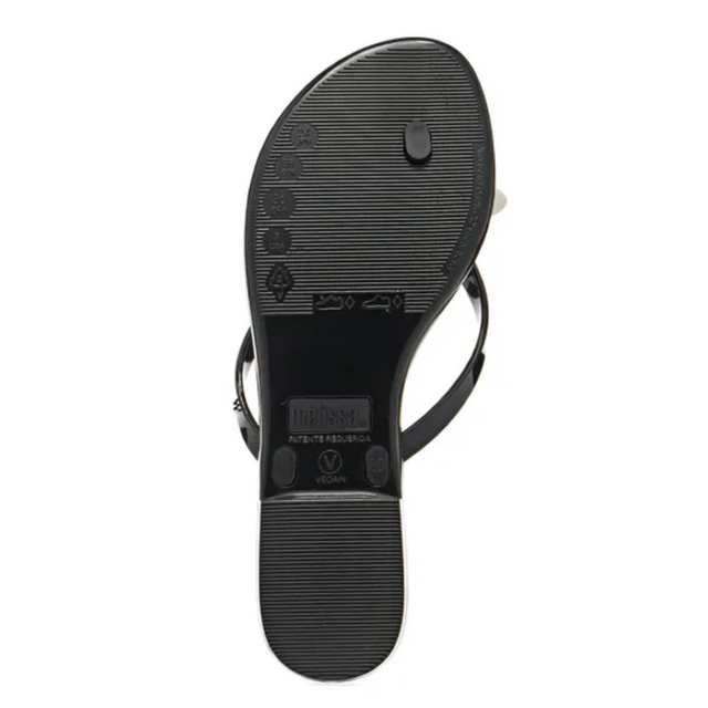 Vivienne Westwood(ヴィヴィアンウエストウッド)の新品　ヴィヴィアン　メリッサ　コラボサンダル　23 ブラック　ビーチサンダル レディースの靴/シューズ(サンダル)の商品写真