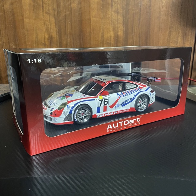完全未開封品 オートアート 1/18 ポルシェ911(997) GT3 RSR