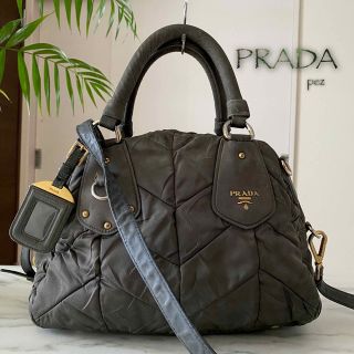 プラダ 革 バッグ(ホワイト/白色系)の通販 300点以上 | PRADAの プラダ 革 バッグ(ホワイト/白色系)の通販 300点以上 | PRADAの