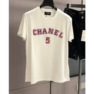 シャネル ロゴ Tシャツ(レディース/半袖)の通販 100点以上 | CHANELの シャネル ロゴ Tシャツ(レディース/半袖)の通販 100点以上 | CHANELの