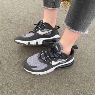 ナイキ(NIKE)のNIKE AIR MAX 270(スニーカー)