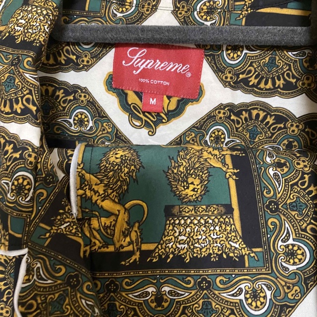 22ss/ supreme Regency Pajama Set