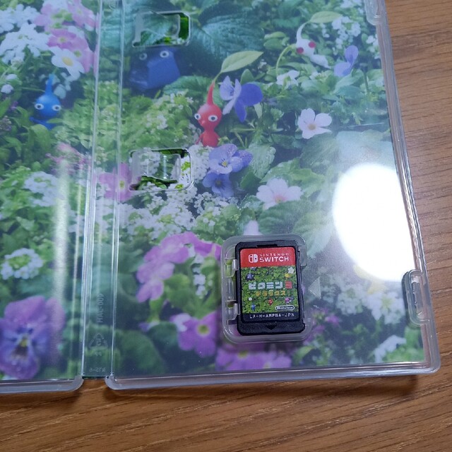 ピクミン3 デラックス Switch エンタメ/ホビーのゲームソフト/ゲーム機本体(携帯用ゲームソフト)の商品写真