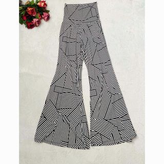 新品　ストレッチワイドパンツ