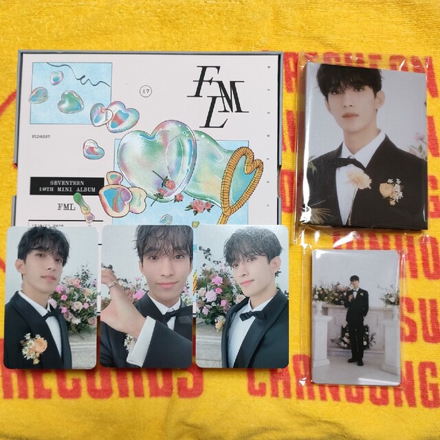 SEVENTEEN SEVENTEEN 【 FML 】CARAT盤CD+トレカ DKセット ドギョムの通販 by tandyu SEVENTEEN FML ドギョム トレカ セット