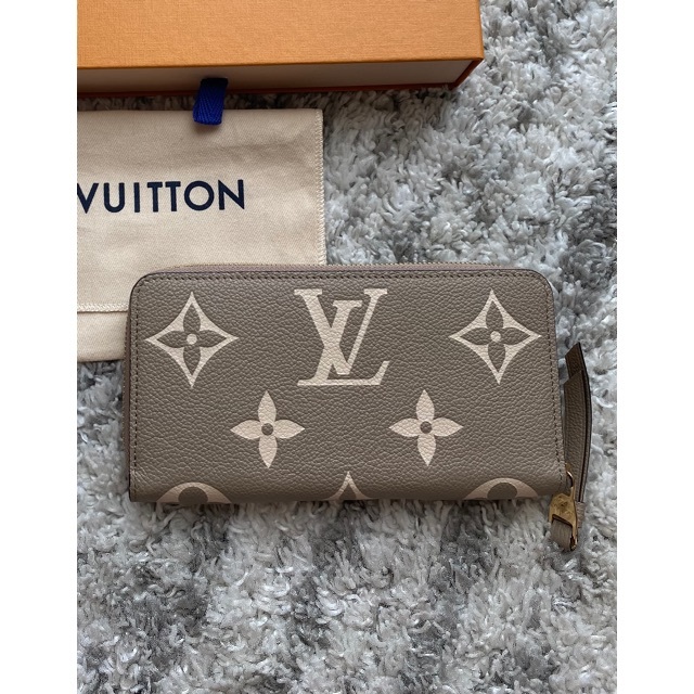 LOUIS VUITTON(ルイヴィトン)の【新品・未使用】ヴィトン　ジッピーウォレット　トゥルトレール レディースのファッション小物(財布)の商品写真