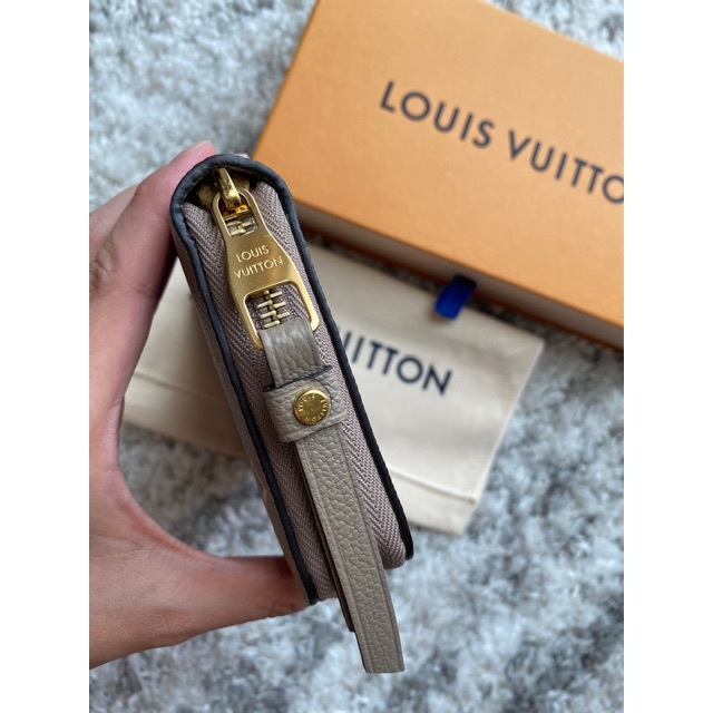 LOUIS VUITTON(ルイヴィトン)の【新品・未使用】ヴィトン　ジッピーウォレット　トゥルトレール レディースのファッション小物(財布)の商品写真