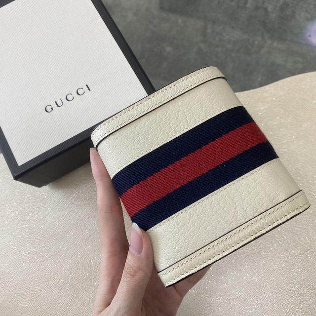 Gucci(グッチ)の【新品】GUCCI グッチ オフィディア GGウェブ 三つ折り財布 オフホワイト レディースのファッション小物(財布)の商品写真