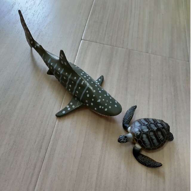 Takara Tomy(タカラトミー)の生物 ミニチュア(海の生き物) キッズ/ベビー/マタニティのおもちゃ(ぬいぐるみ/人形)の商品写真