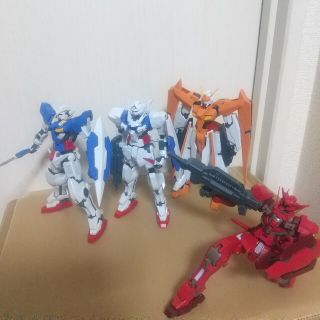 アリオス、アストレアタイプF、エクシア、アストレア 00  ガンプラ 1/100(模型/プラモデル)