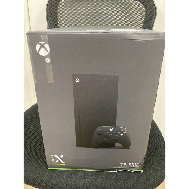 Xbox(エックスボックス)のSeries X JAN 4549576161617 RRT-00015 エンタメ/ホビーのゲームソフト/ゲーム機本体(家庭用ゲーム機本体)の商品写真