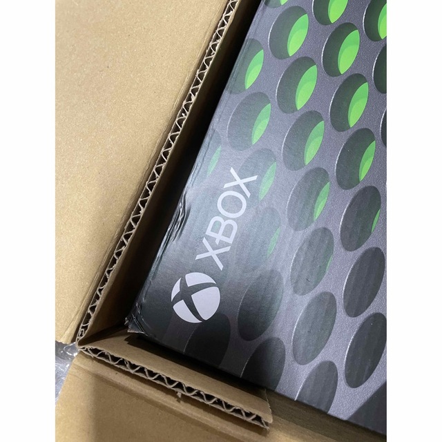 Xbox(エックスボックス)のSeries X JAN 4549576161617 RRT-00015 エンタメ/ホビーのゲームソフト/ゲーム機本体(家庭用ゲーム機本体)の商品写真