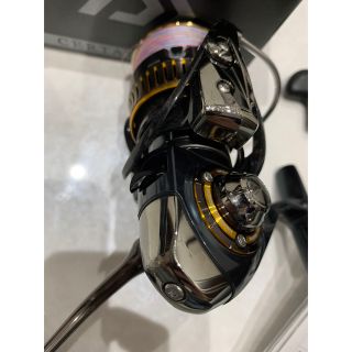 経典 ダイワ16セルテート2508PE ゴメクサス ハンドルノブ付き リール