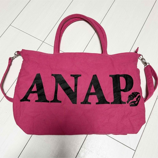 ANAP Kids(アナップキッズ)の【超美品】ショルダーバッグ マザーズバッグ アナップ ピンク レディースのバッグ(ショルダーバッグ)の商品写真