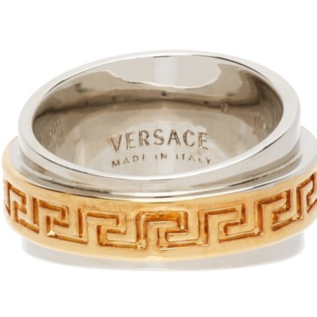 VERSACE(ヴェルサーチ)のヴェルサーチのデザインシルバーリング ナイトデートにぴったりで メンズのアクセサリー(リング(指輪))の商品写真