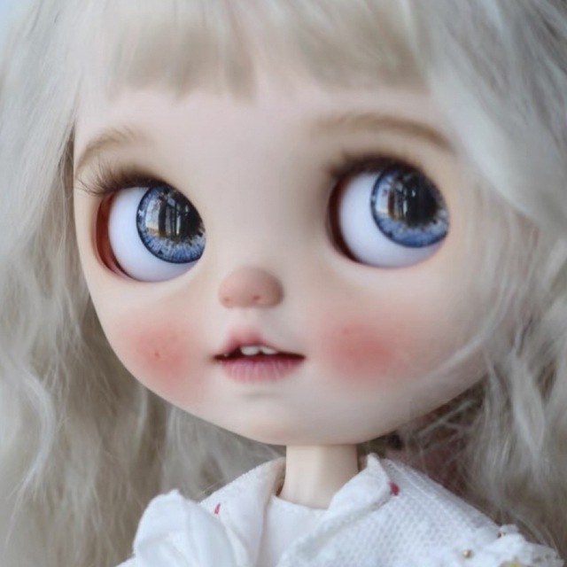 驚きの値段で】 作家様カスタムブライス 人形 ナチュラルメイク 幼い