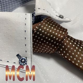 エムシーエム(MCM)のエムシーエム　ネクタイ【美品】MCM  ロゴ　ドット柄　光沢　厚手(ネクタイ)