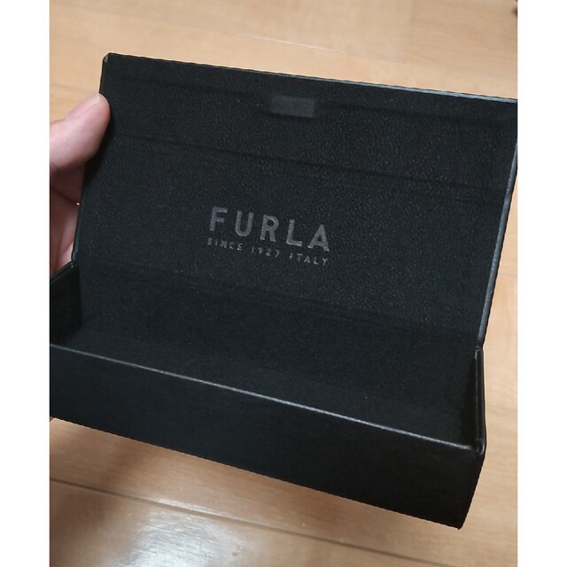 Furla(フルラ)のフルラ純正メガネケース新品未使用 レディースのファッション小物(サングラス/メガネ)の商品写真