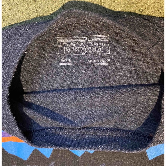 patagonia(パタゴニア)のパタゴニア   キッズTシャツ　S7-8 キッズ/ベビー/マタニティのキッズ服男の子用(90cm~)(Tシャツ/カットソー)の商品写真