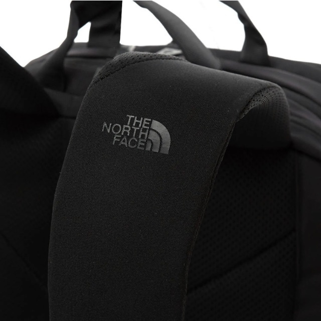 THE NORTH FACE(ザノースフェイス)のTHE NORTH FACE CITY COMMUTER(20L)バックパック メンズのバッグ(ビジネスバッグ)の商品写真