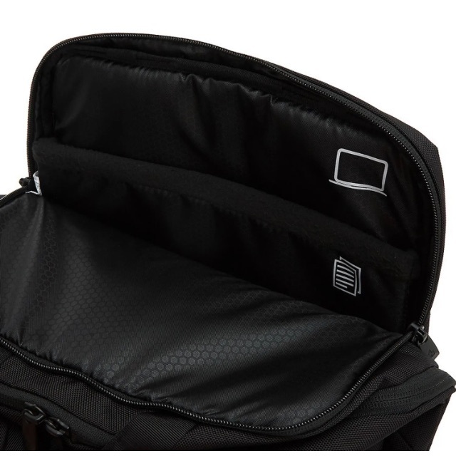 THE NORTH FACE(ザノースフェイス)のTHE NORTH FACE CITY COMMUTER(20L)バックパック メンズのバッグ(ビジネスバッグ)の商品写真