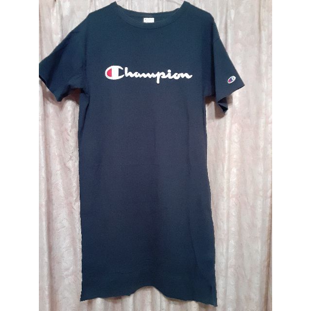 Champion(チャンピオン)のチャンピオン　半袖ワンピース レディースのワンピース(ひざ丈ワンピース)の商品写真