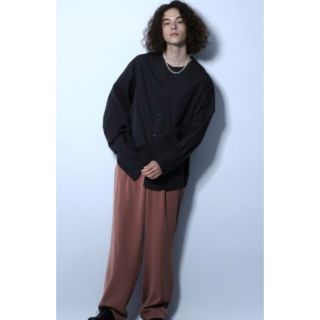 ハレ(HARE)の新品 HARE ノーカラー シームレス シャツ FREESIZE 黒(シャツ)