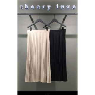 セオリーリュクス(Theory luxe)のセオリーリュクス　プリーツスカート　格安(ロングスカート)