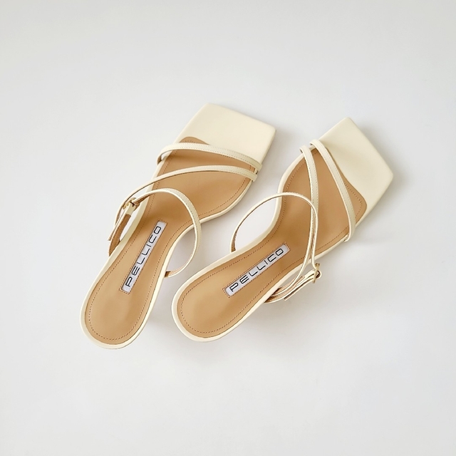 PELLICO WIDE SQUARETOE SKINNY STRAPMULES 【名入れ無料