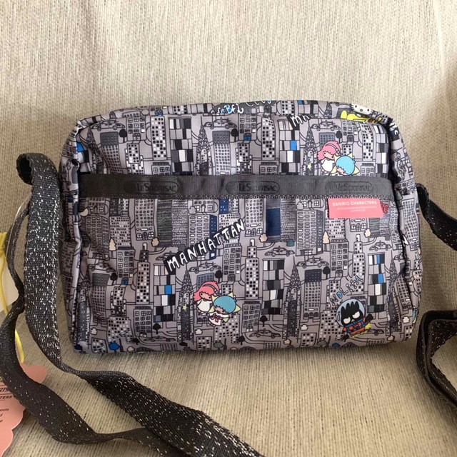 レスポートサック　LeSportsac  ハローキティ　ショルダーバッグ