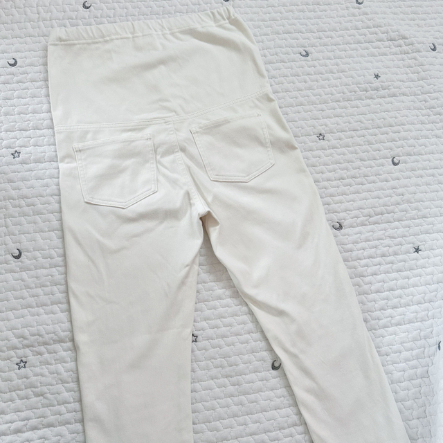 UNIQLO ユニクロ マタニティレギンスパンツ L 白の通販 by みん ユニクロ マタニティ パンツ白 L