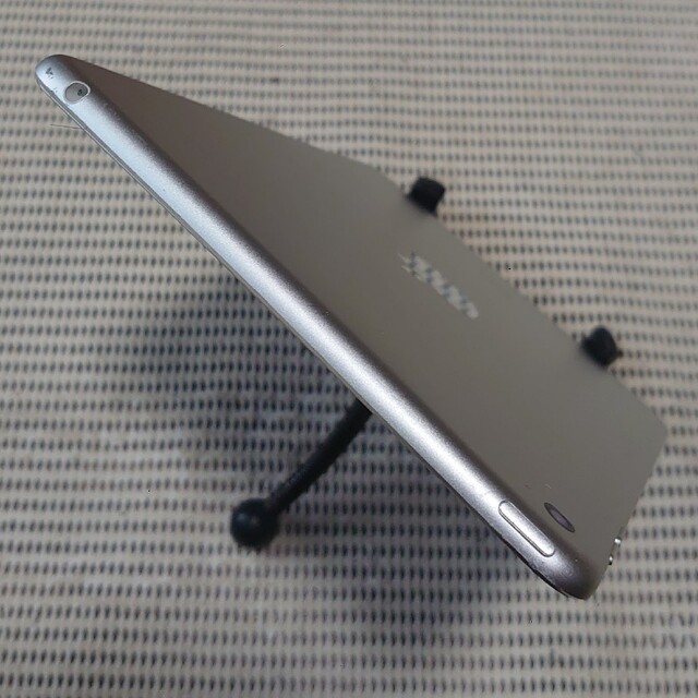 完動品iPad mini4(A1538)本体16GBシルバーWi-Fiモデル 3