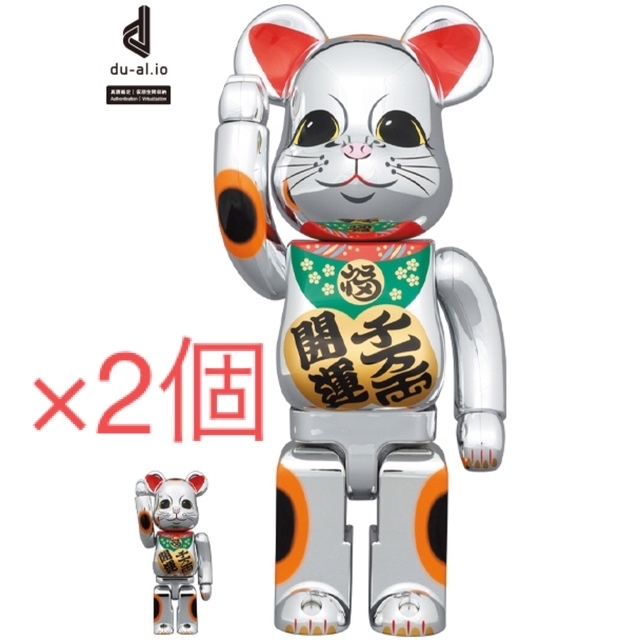 BE@RBRICK(ベアブリック)の2セット BE@RBRICK 招き猫　銀メッキ　開運　千万両　100% 400% エンタメ/ホビーのフィギュア(その他)の商品写真