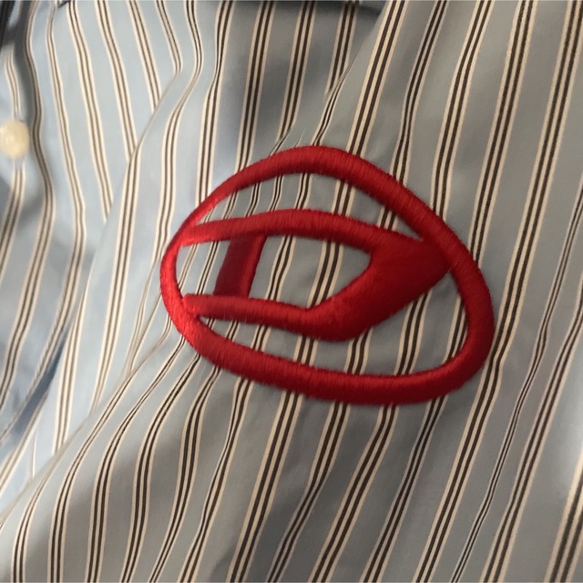 DIESEL(ディーゼル)の試着のみ　定価31900円　DIESEL ストライプシャツ長袖シャツ  メンズのトップス(シャツ)の商品写真