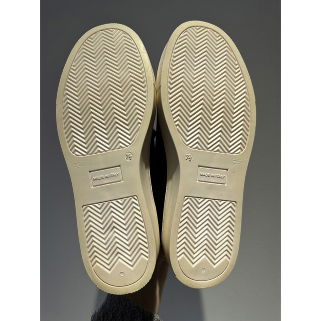 VALENTINO - 新品❗️ VALENTINO ロゴデザイン レザースニーカーの通販