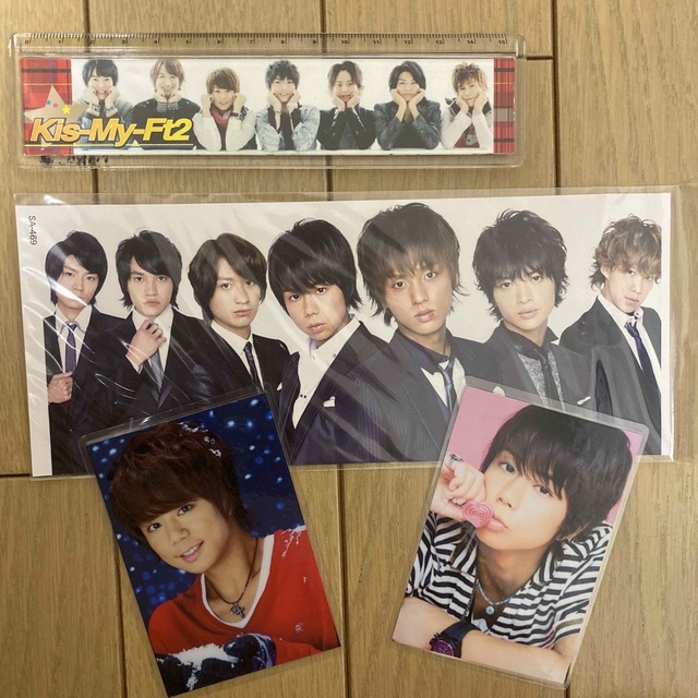 Kis-My-Ft2(キスマイフットツー)のKis-My-Ft2 シール&15cmものさし&北山宏光カード エンタメ/ホビーの声優グッズ(ステッカー（シール）)の商品写真