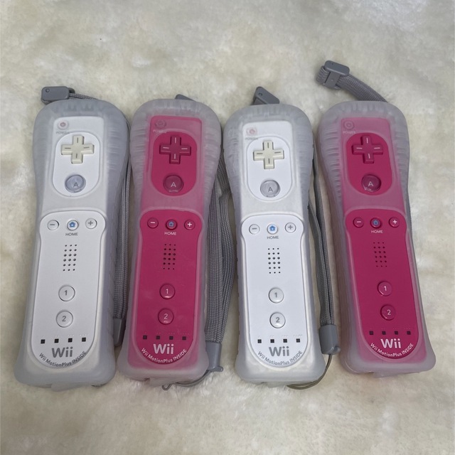 Wiiモーションプラスリモコン ホワイト・ピンク　2色　4本セット