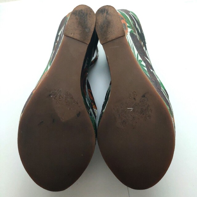 GRACE CONTINENTAL(グレースコンチネンタル)のグレイスコンチネンタル　サンダル　 ボタニカル柄　フラワーサンダル レディースの靴/シューズ(サンダル)の商品写真