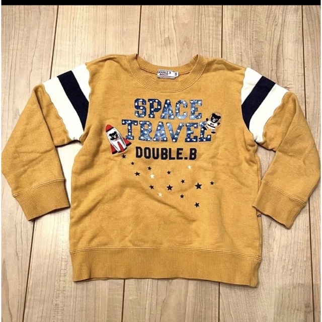 DOUBLE.B(ダブルビー)のDOUBLE.B  ダブルビー　100 宇宙柄トレーナー キッズ/ベビー/マタニティのキッズ服男の子用(90cm~)(Tシャツ/カットソー)の商品写真