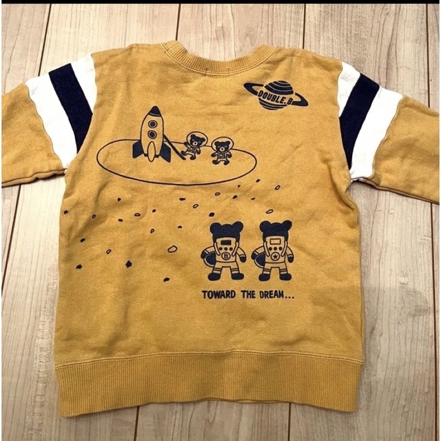 DOUBLE.B(ダブルビー)のDOUBLE.B  ダブルビー　100 宇宙柄トレーナー キッズ/ベビー/マタニティのキッズ服男の子用(90cm~)(Tシャツ/カットソー)の商品写真