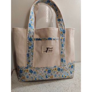 handmadeボタニカル　ブルーのお花いっぱい　小ぶりなバッグ　お弁当入れにも(バッグ)