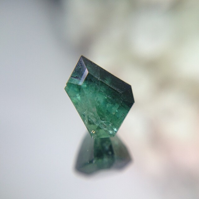 トルマリン バイカラートルマリン   2.68ct  1834