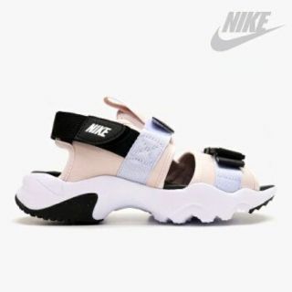 ナイキ(NIKE)の新品　ナイキ キャニオン ウィメンズサンダル　24(サンダル)