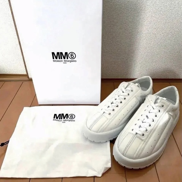 MM6 MAISON MARGIELA スニーカー　ホワイト　ステッチ