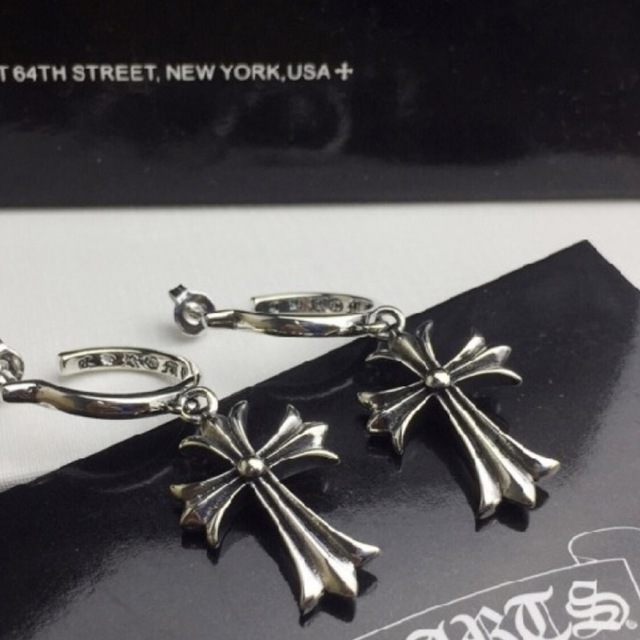 Chrome Hearts(クロムハーツ)のChrom heartsピアス メンズのアクセサリー(ピアス(両耳用))の商品写真