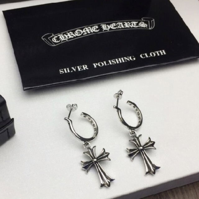 Chrome Hearts(クロムハーツ)のChrom heartsピアス メンズのアクセサリー(ピアス(両耳用))の商品写真