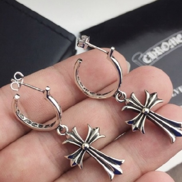 Chrome Hearts(クロムハーツ)のChrom heartsピアス メンズのアクセサリー(ピアス(両耳用))の商品写真