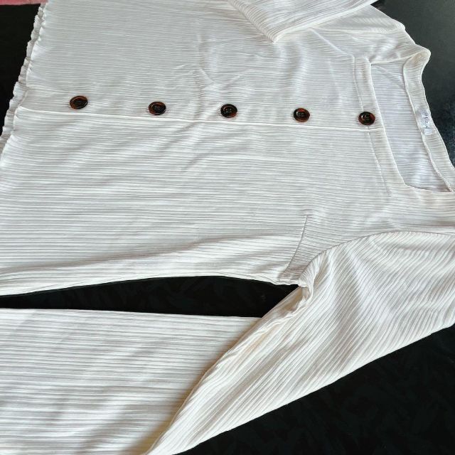 COLZA(コルザ)の❇️728❇️⚜️COLZA コルザ【M】⚜️スクエアネックフロントボタンニット レディースのトップス(Tシャツ(長袖/七分))の商品写真