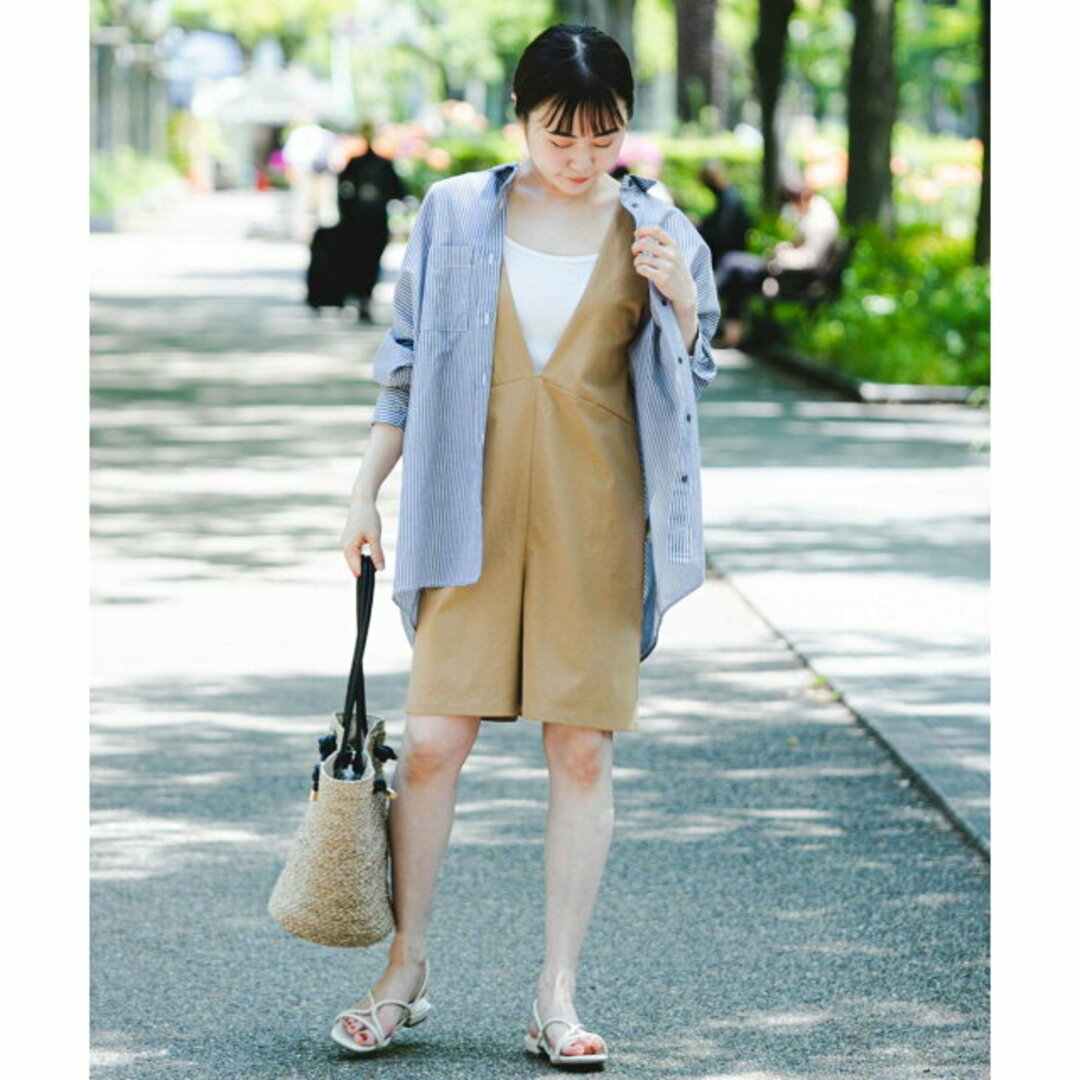 URBAN RESEARCH ROSSO(アーバンリサーチロッソ)の【BEIGE】F by ROSSO 撥水ショートオールインワン レディースのパンツ(サロペット/オーバーオール)の商品写真